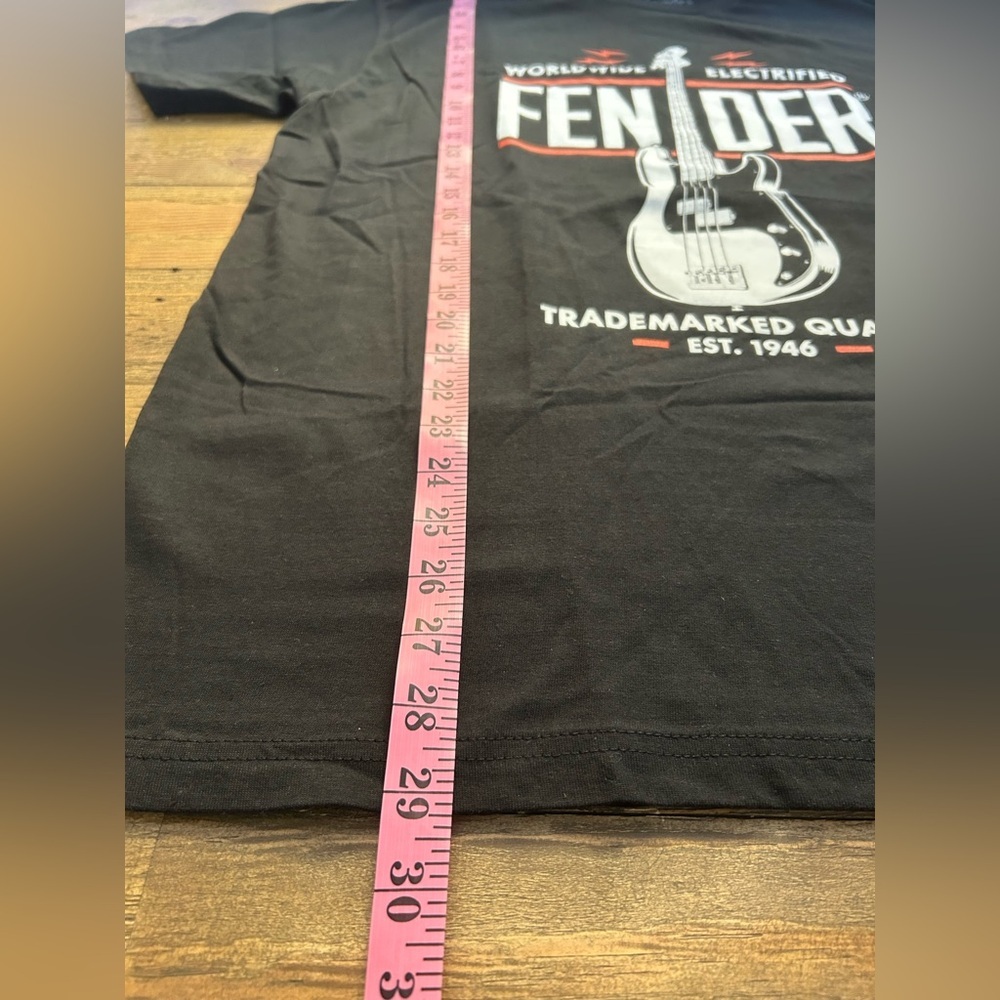 FENDER Black Graphic Tee with a Fender Guitar Logo Unisex - Picture 8 of 11